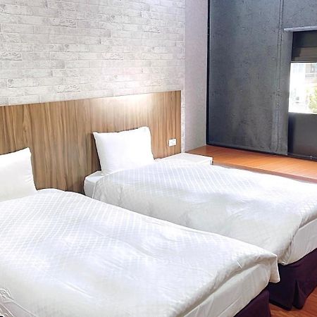 Tie Dao Hotel Tainan Buitenkant foto
