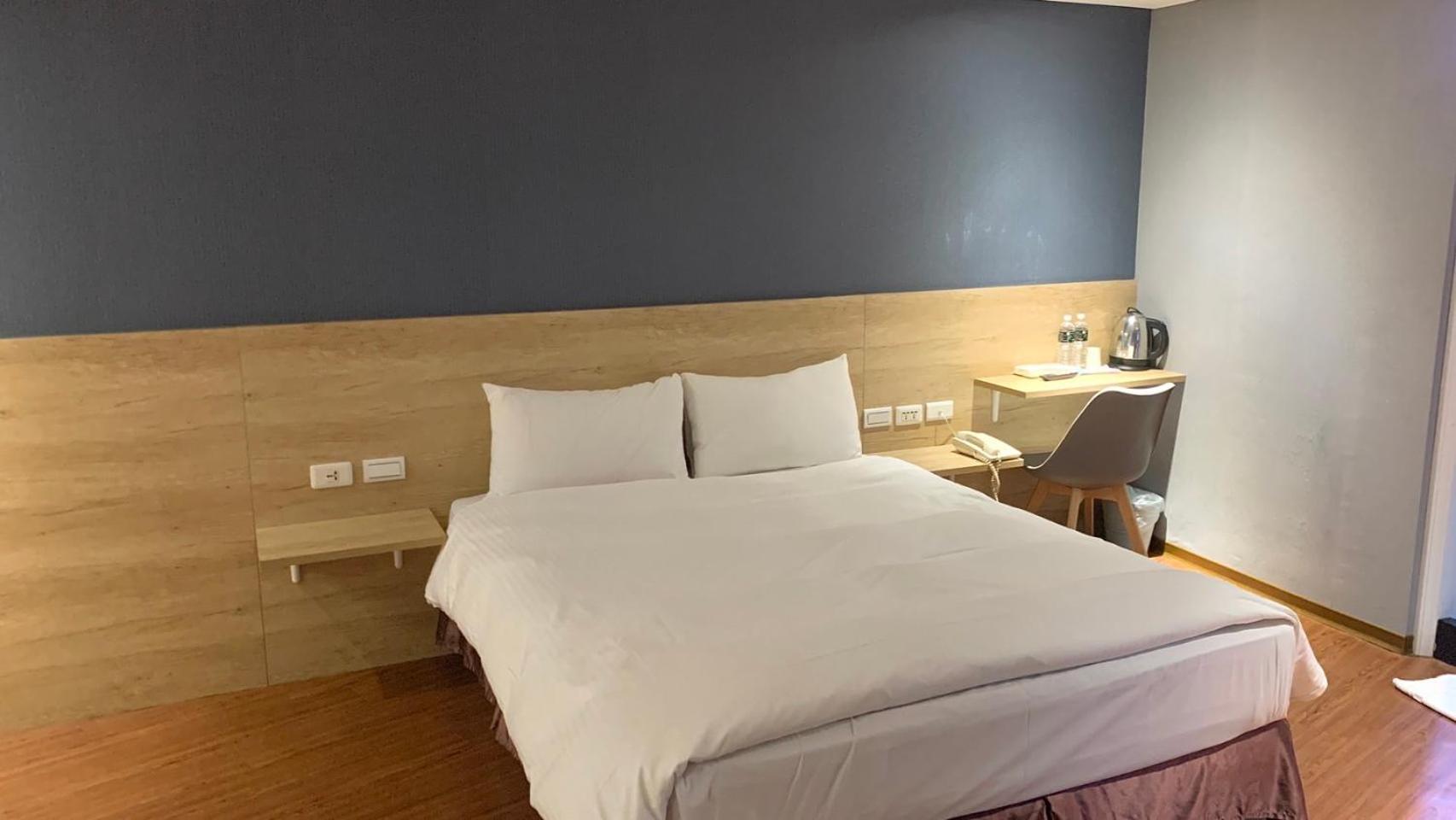 Tie Dao Hotel Tainan Buitenkant foto