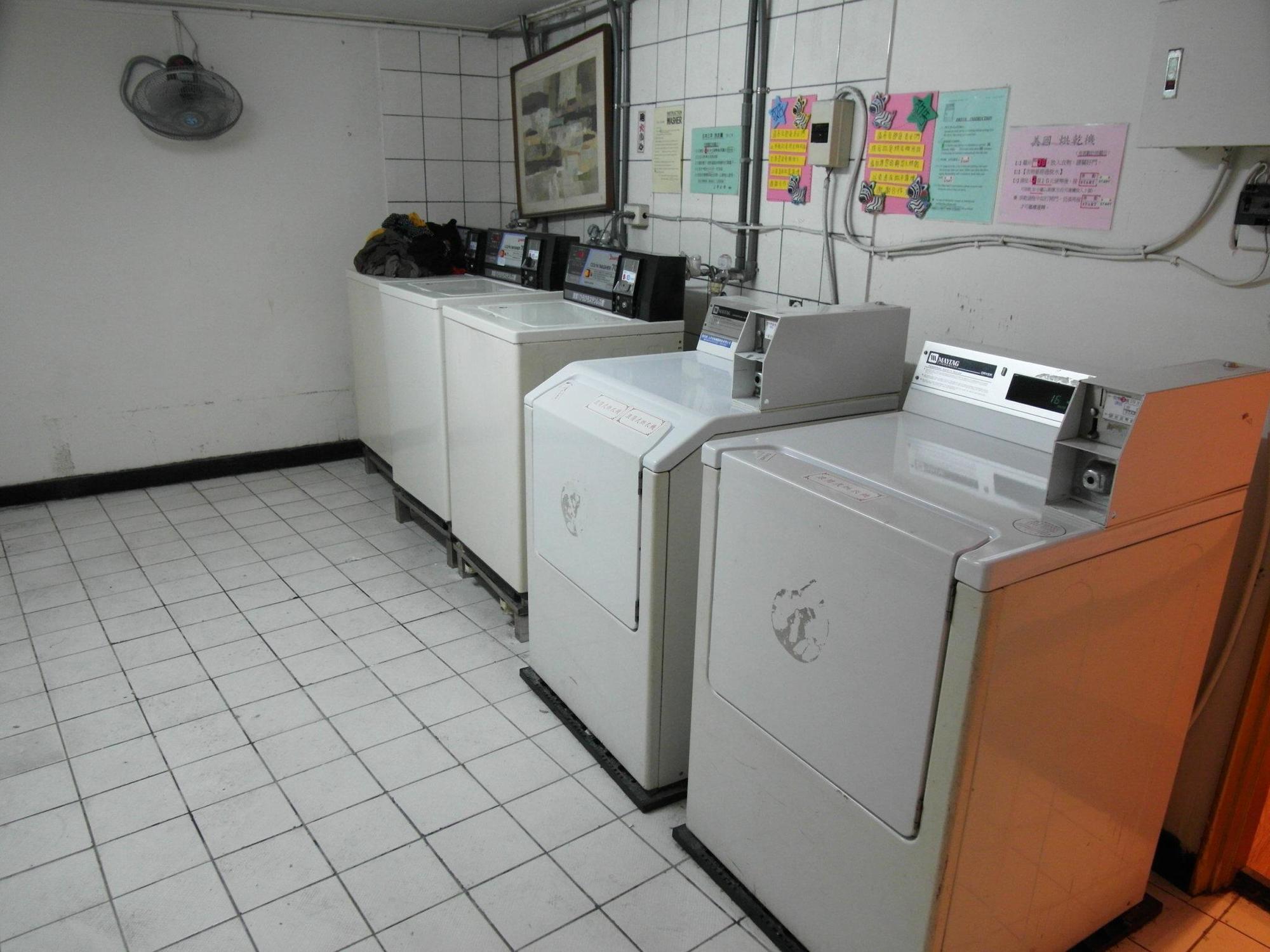 Tie Dao Hotel Tainan Buitenkant foto