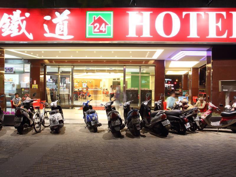 Tie Dao Hotel Tainan Buitenkant foto